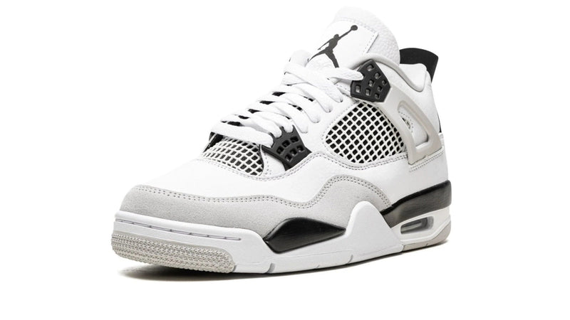 Air Jordan 4 Retro ‘Military Black’