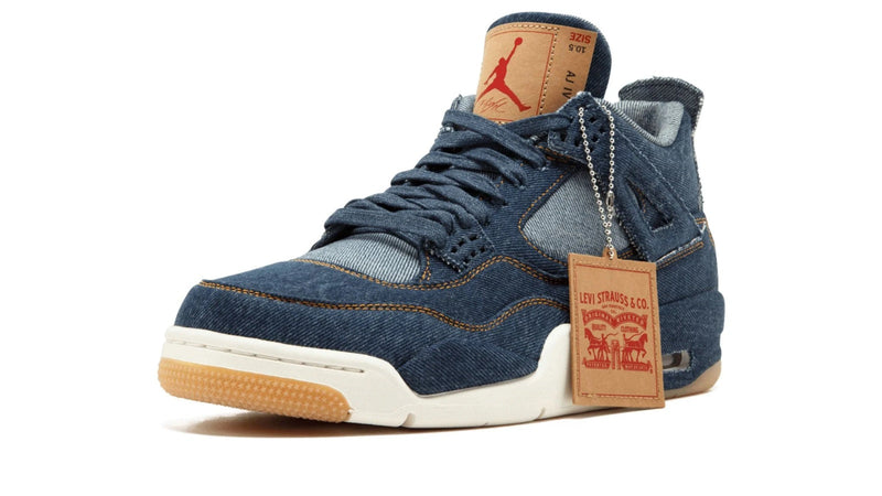 Air Jordan 4 Retro NRG × Levi’s