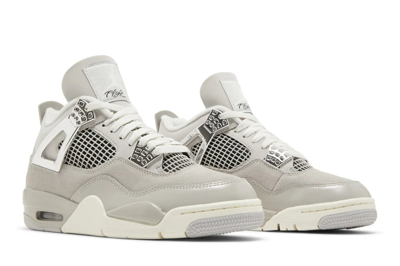 Air Jordan 4 Retro ‘Frozen Moments’ (WMNS)