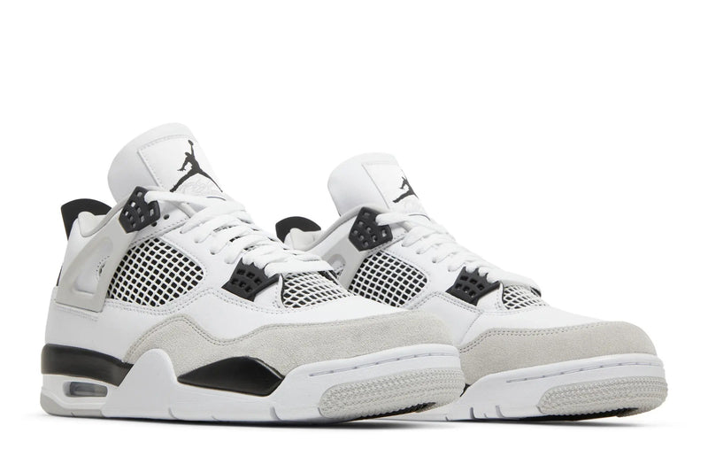 Air Jordan 4 Retro ‘Military Black’