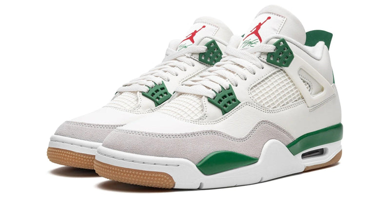 Air Jordan 4 Retro ‘Pine Green’