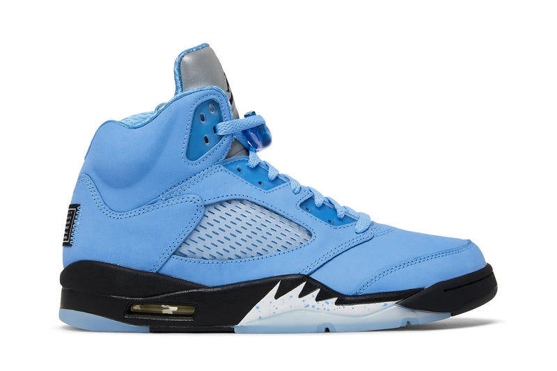 Air Jordan 5 Retro SE ‘UNC’