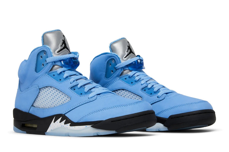 Air Jordan 5 Retro SE ‘UNC’